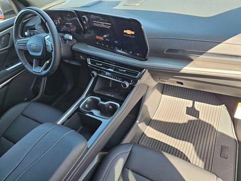 New 2026 Chevrolet Traverse LT w/ Enhanced Driving Package FWD image 8