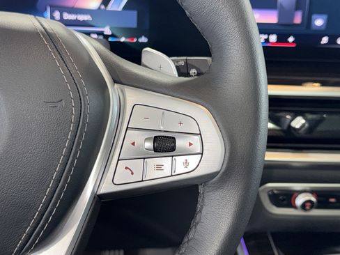 Used 2026 BMW X7 xDrive40i image 24