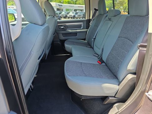 Used 2017 RAM 1500 Big Horn AWD/4WD image 30