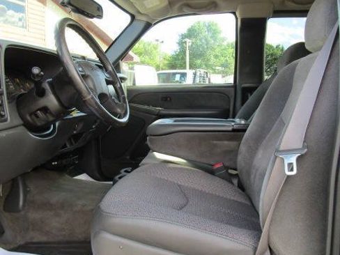Used 2003 GMC Sierra 2500 SLE w/ Skid Plate Package AWD/4WD image 8