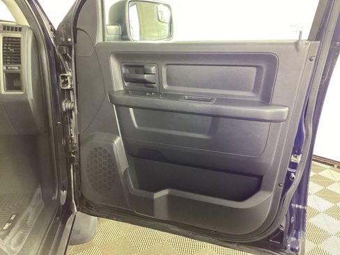 Used 2012 RAM 1500 ST w/ SXT Appearance Group image 8