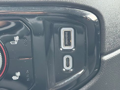 Used 2024 Chevrolet Silverado 1500 LT RWD image 34
