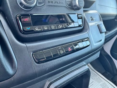 Used 2026 RAM ProMaster 2500 w/ Convenience Group FWD image 22