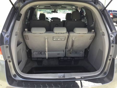 Used 2016 Honda Odyssey Touring Elite image 5