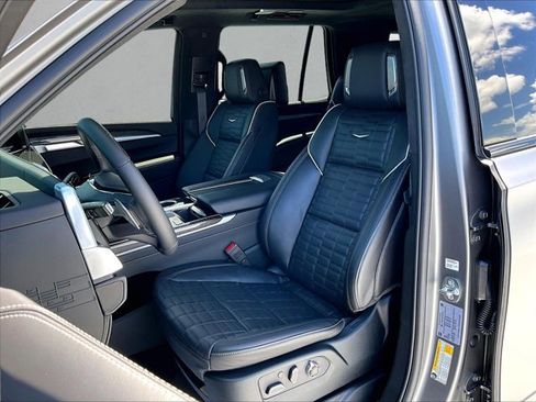 Certified 2026 Cadillac Escalade V w/ LPO, Onyx Lite Package image 27