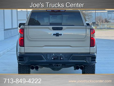 Used 2023 Chevrolet Silverado 1500 ZR2 image 6
