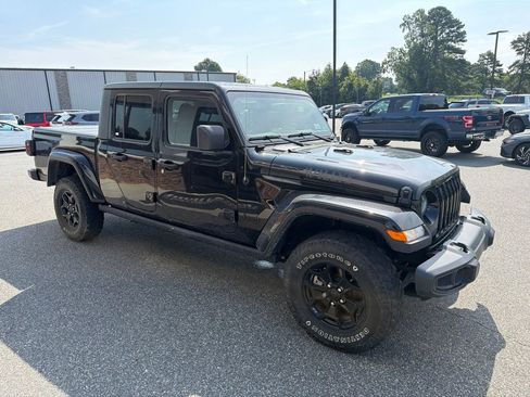 Used 2022 Jeep Gladiator Sport AWD/4WD image 11