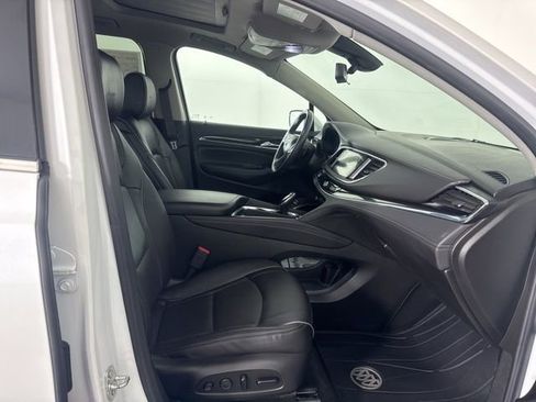 Used 2021 Buick Enclave Avenir image 16