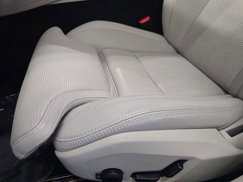 Used 2023 Volvo S90 B6 Ultimate w/ Protection Package Premier image 31