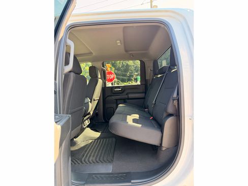 Used 2025 Chevrolet Silverado 2500 Custom w/ Custom Value Package AWD/4WD image 13
