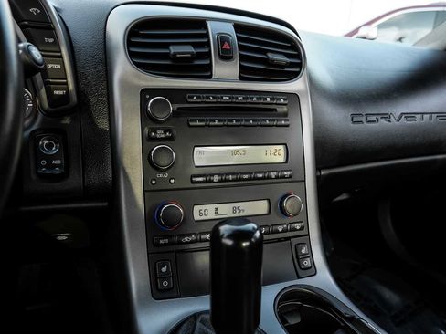 Used 2006 Chevrolet Corvette Z06 w/ Preferred Equipment Group image 25