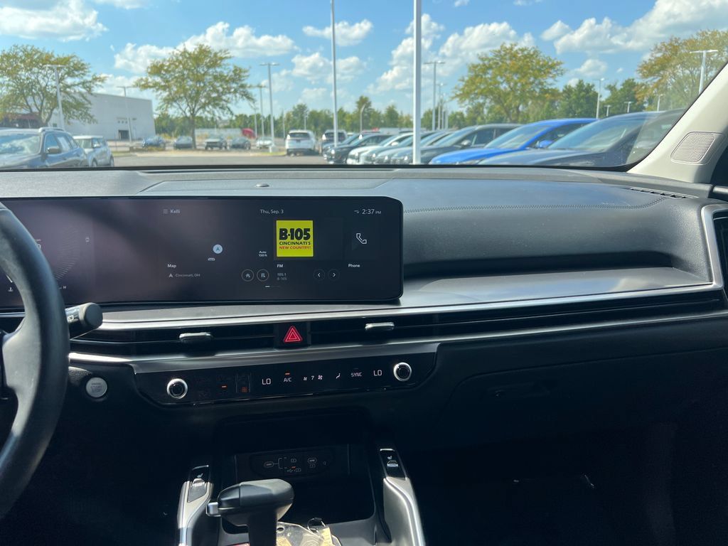 Certified 2024 Kia Sorento S w/ Panoramic Sunroof Package FWD image 14
