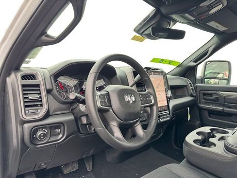 New 2026 RAM 2500 Tradesman AWD/4WD image 10