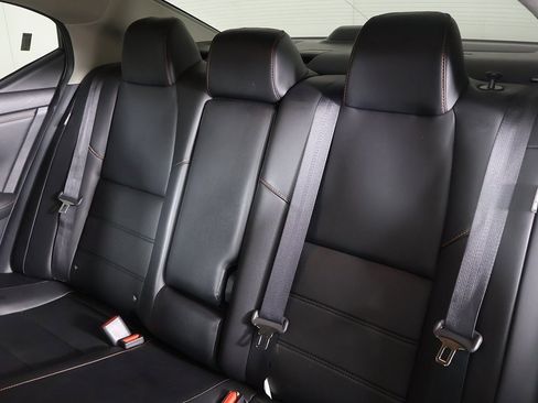 Used 2022 Nissan Sentra SR w/ SR Premium Package image 34