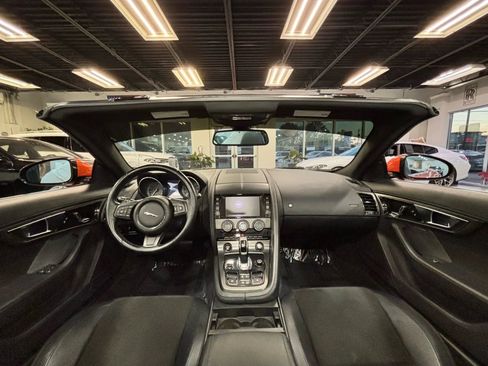 Used 2014 Jaguar F-TYPE Convertible image 15