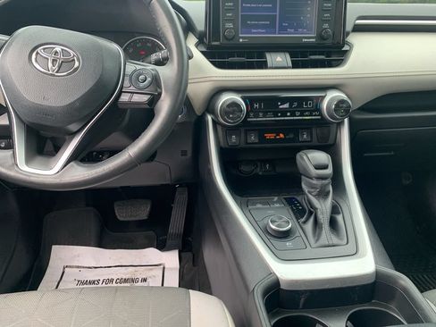 Used 2021 Toyota RAV4 XLE w/ Convenience Package AWD/4WD image 23