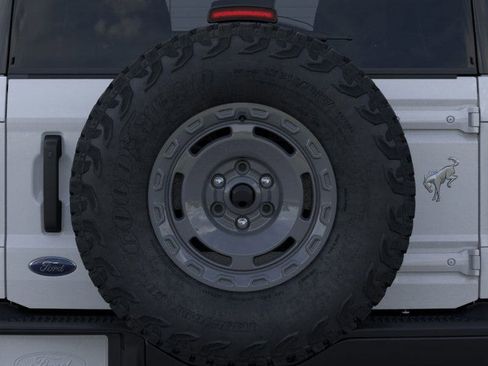 New 2025 Ford Bronco Badlands image 24