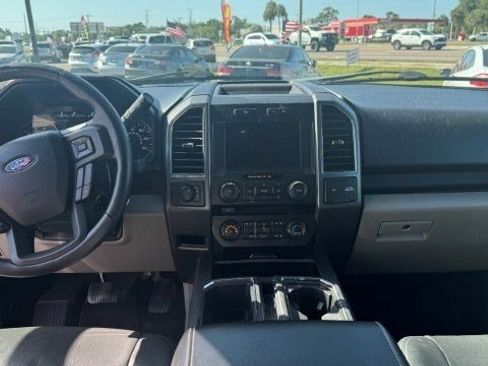 Used 2018 Ford F150 XLT w/ Equipment Group 302A Luxury image 10