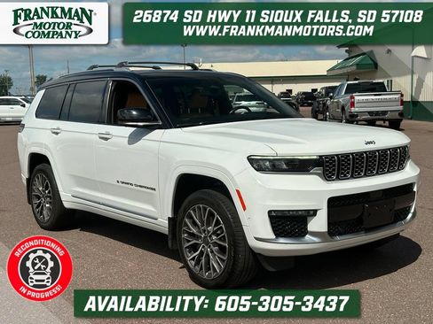 Used 2023 Jeep Grand Cherokee L Summit AWD/4WD image 1