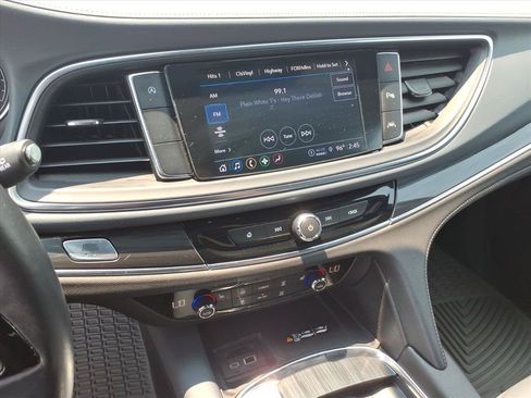 Used 2023 Buick Enclave Essence w/ Sport Touring Edition FWD image 16