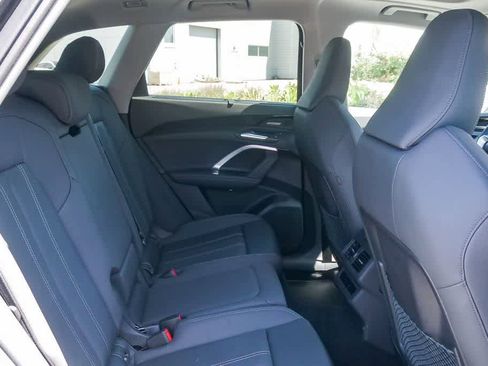 Used 2025 Audi Q5 Premium w/ Premium Plus AWD/4WD image 16