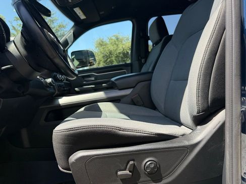 Used 2021 RAM 1500 Big Horn AWD/4WD image 9