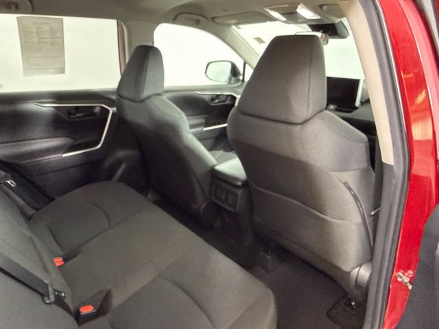 Used 2023 Toyota RAV4 LE AWD/4WD image 24