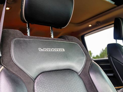 Used 2021 RAM 1500 Laramie w/ Laramie Southwest Edition RWD image 14