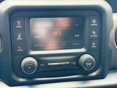 Used 2019 Jeep Wrangler Unlimited Sport S AWD/4WD image 29