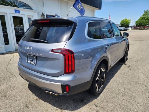 Used 2025 Kia Telluride S FWD image 5