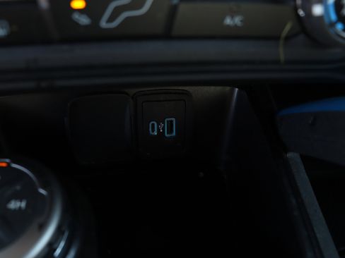 Used 2022 Ford Bronco Black Diamond image 18