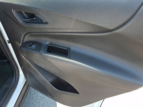 Used 2024 Chevrolet Equinox LT FWD image 14