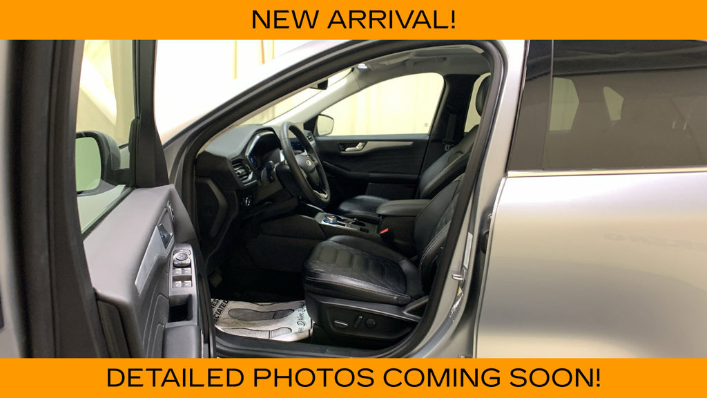 Certified 2023 Ford Escape Platinum w/ Premium Technology Package AWD/4WD image 30