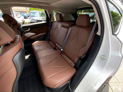 Used 2025 Acura RDX SH-AWD w/ Advance Package image 19