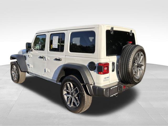 Used 2025 Jeep Wrangler Unlimited Sport S 4xe w/ Convenience Group AWD/4WD image 4