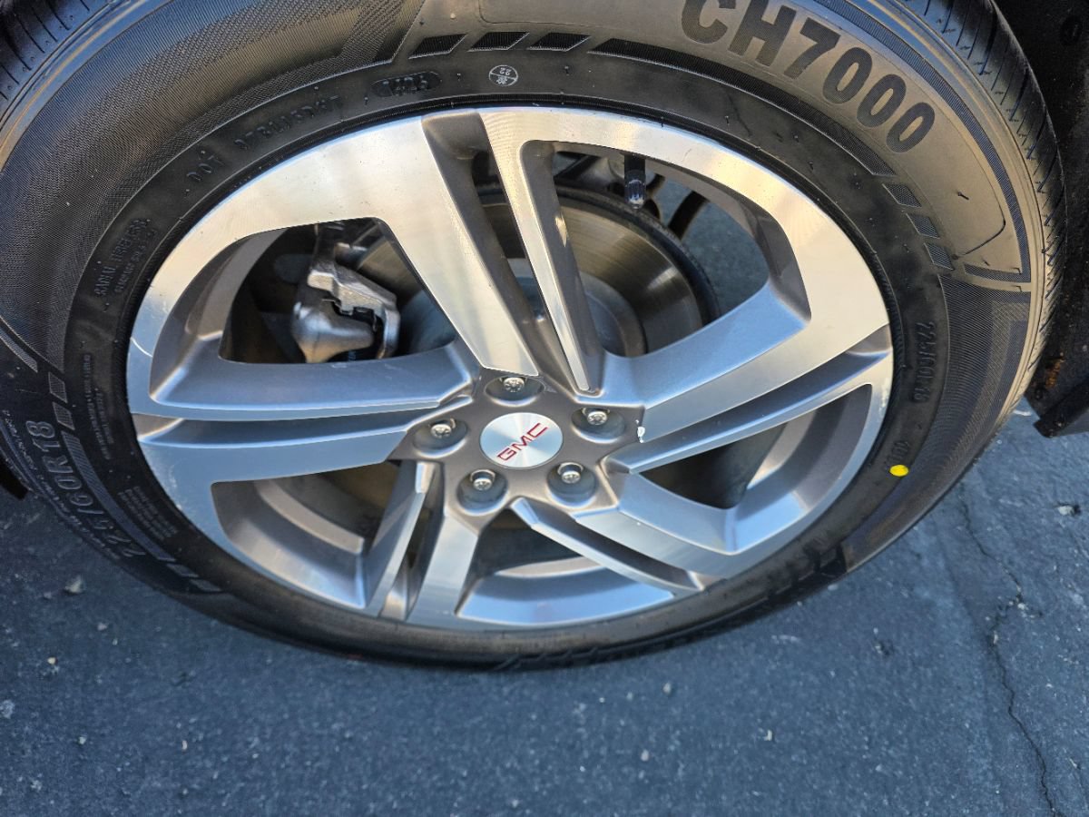 Used 2020 GMC Terrain SLT w/ Preferred Package FWD image 16
