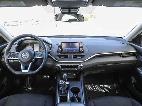 Used 2022 Nissan Altima 2.5 S image 12