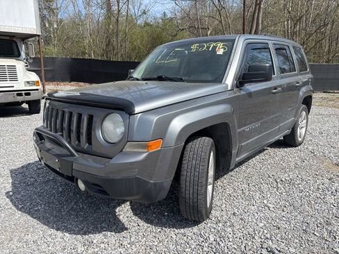 Used 2012 Jeep Patriot Latitude image 16