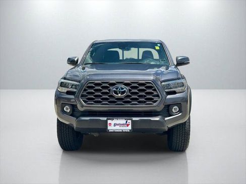 Certified 2023 Toyota Tacoma TRD Off-Road w/ Technology Package AWD/4WD image 2