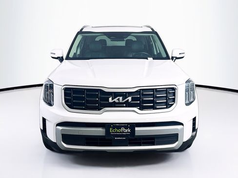Used 2025 Kia Telluride S image 2