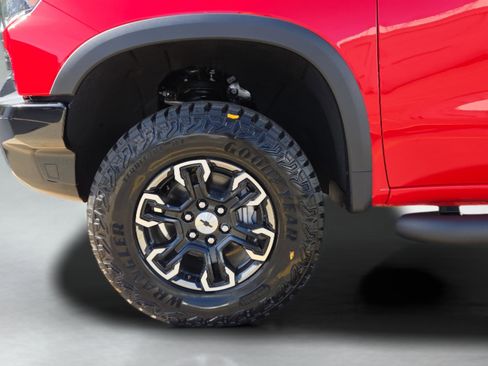 New 2026 Chevrolet Silverado 1500 ZR2 w/ LPO, Dark Essentials Package image 10