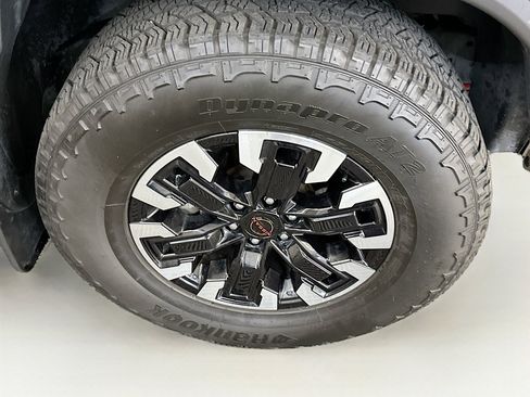 Used 2023 Nissan Frontier PRO-4X w/ Technology Package image 11