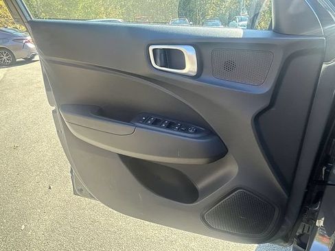 Certified 2026 Hyundai Venue SEL FWD image 34