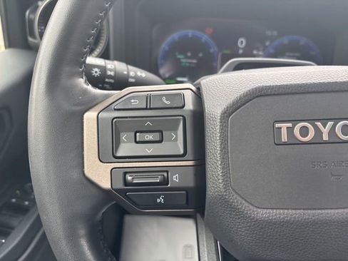 Used 2024 Toyota Land Cruiser image 29