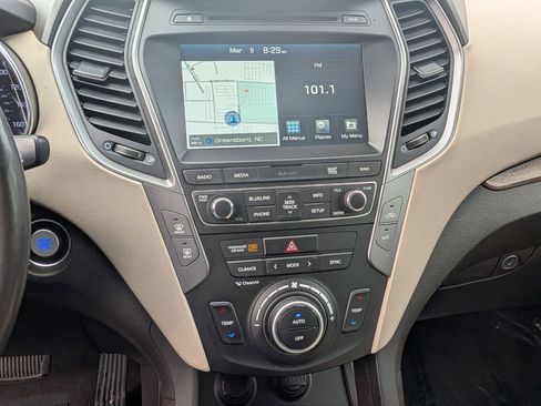 Used 2018 Hyundai Santa Fe Sport image 26