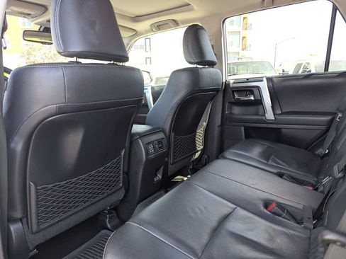 Used 2022 Toyota 4Runner Limited AWD/4WD image 33