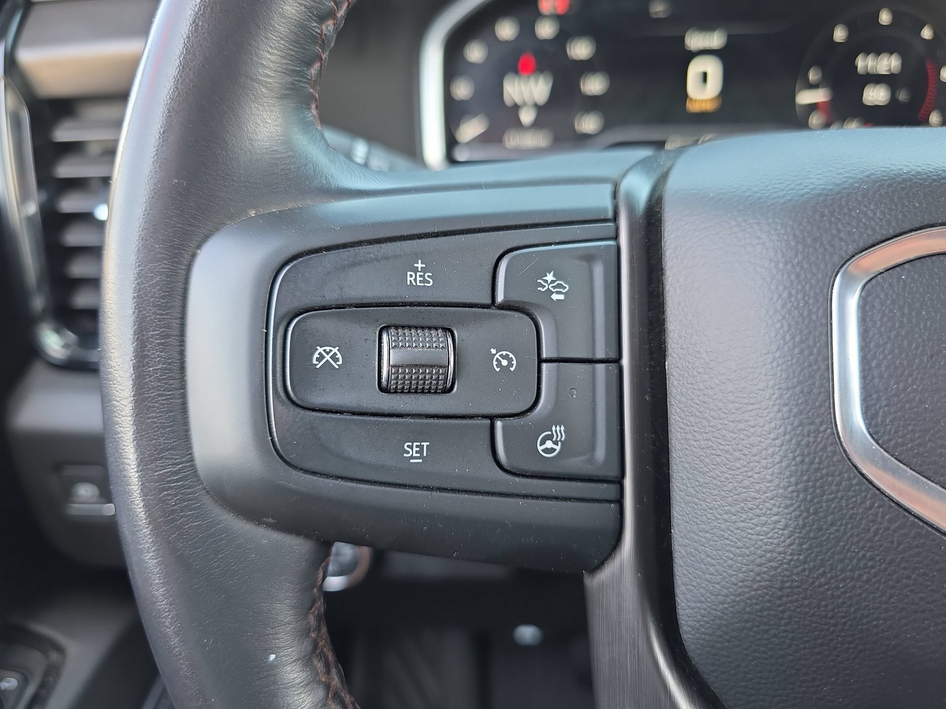 Used 2024 GMC Sierra 2500 AT4X w/ AT4X AEV Edition AWD/4WD image 20