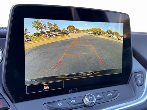 Certified 2025 Chevrolet Blazer LT FWD image 24