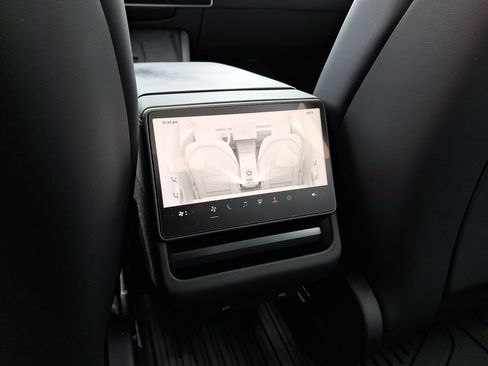 Used 2024 Tesla Model 3 Standard Range RWD image 12