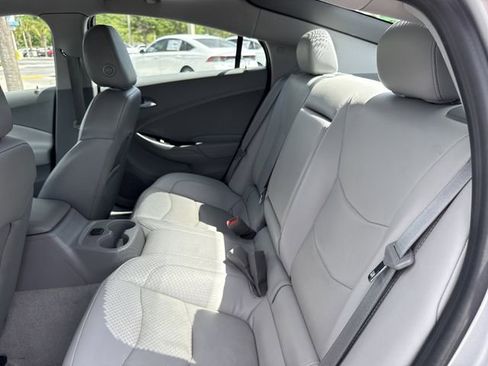 Used 2017 Chevrolet Volt LT w/ Comfort Package FWD image 23